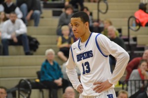 2016 6' 6" SF Amir Coffey looks to lead Hopkins (MN) to a state title in his senior campaign.